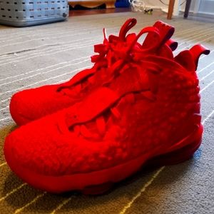 LeBron basketball shoes